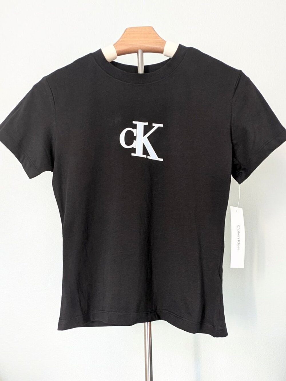 Calvin Klein Jeans Womens Black Cotton Logo Tee Shirt, Slim Fit Fitted Tee, NEW